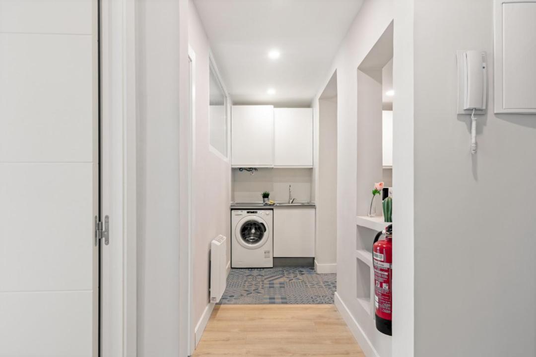 2 Bedrooms 1 Bathroom Furnished - Las Letras - Bright - Mintystay Madrid Exterior foto